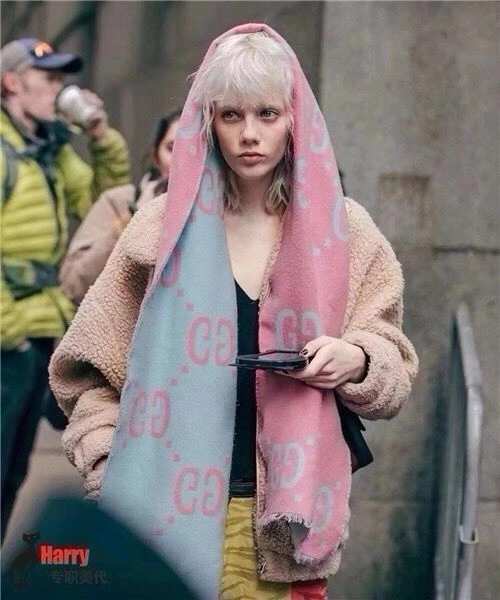 Gucci Scarf StreetReady 271049