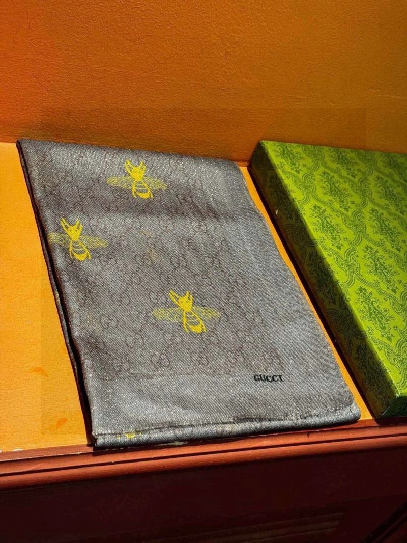 Upgraded Gucci Scarf 271044