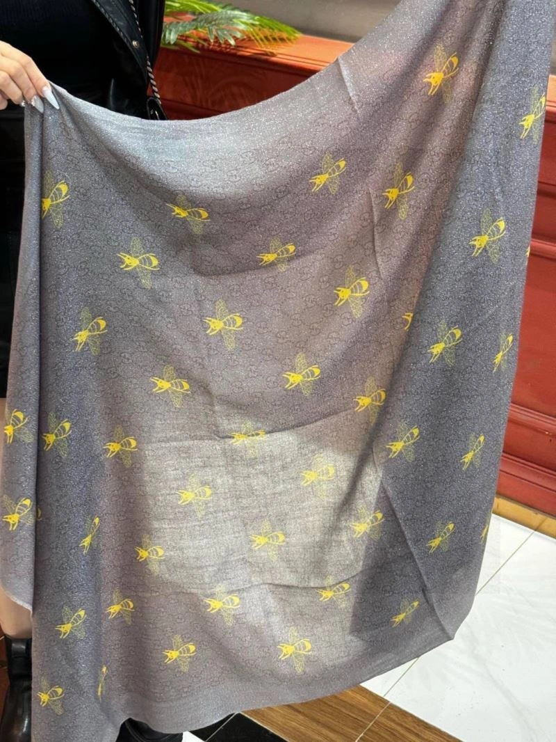 Upgraded Gucci Scarf 271044