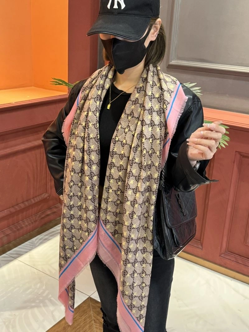Elegant Gucci Scarf 271818