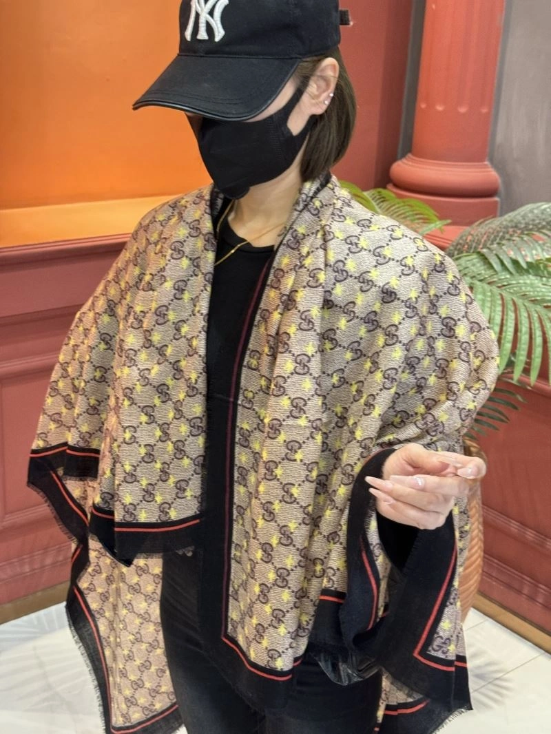 Gucci Scarf Flexible 271815