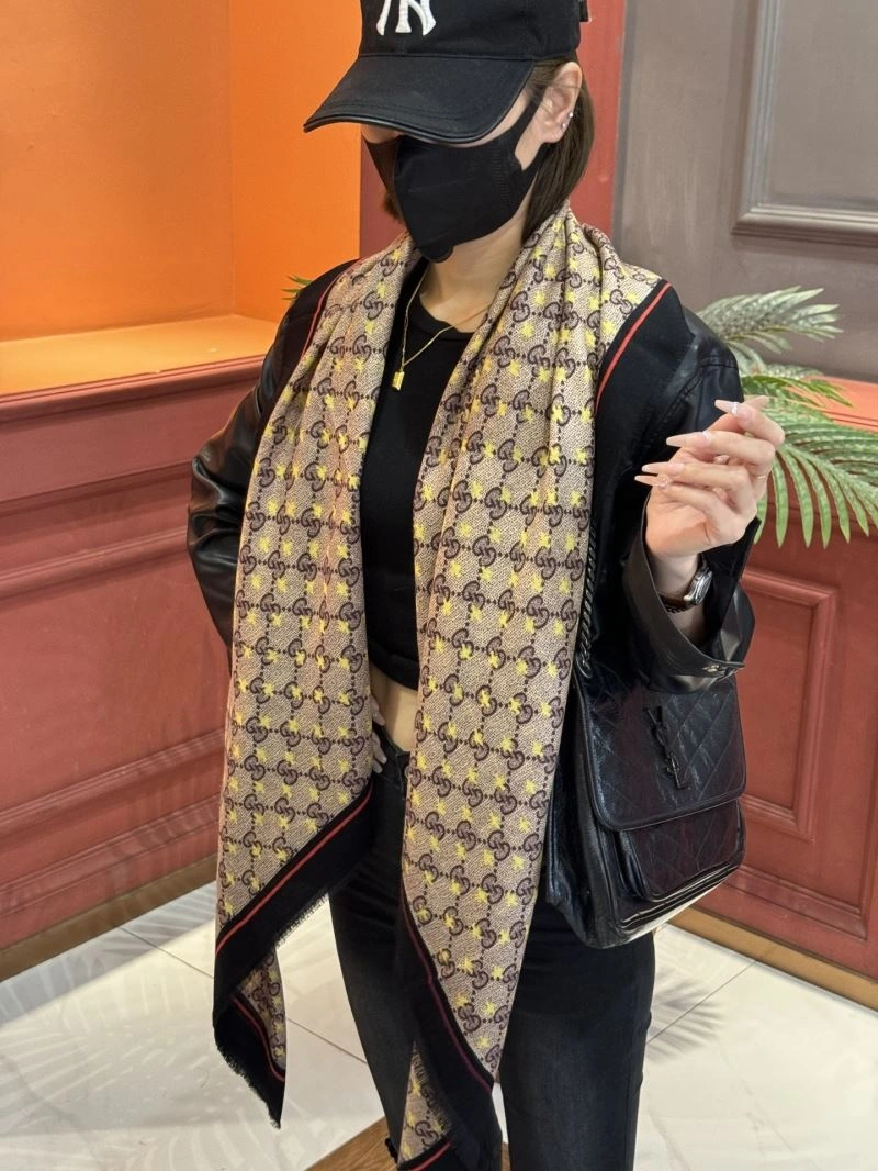 Gucci Scarf Flexible 271815