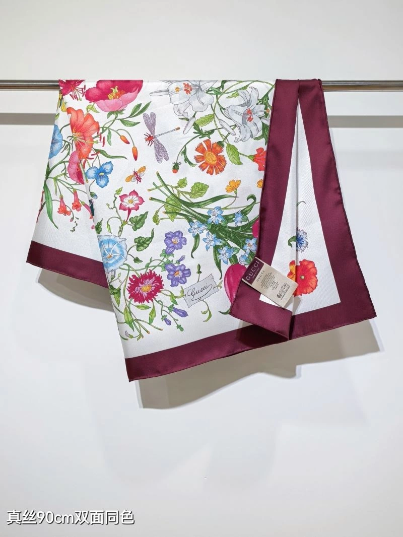 Gucci Scarf Bright 271794