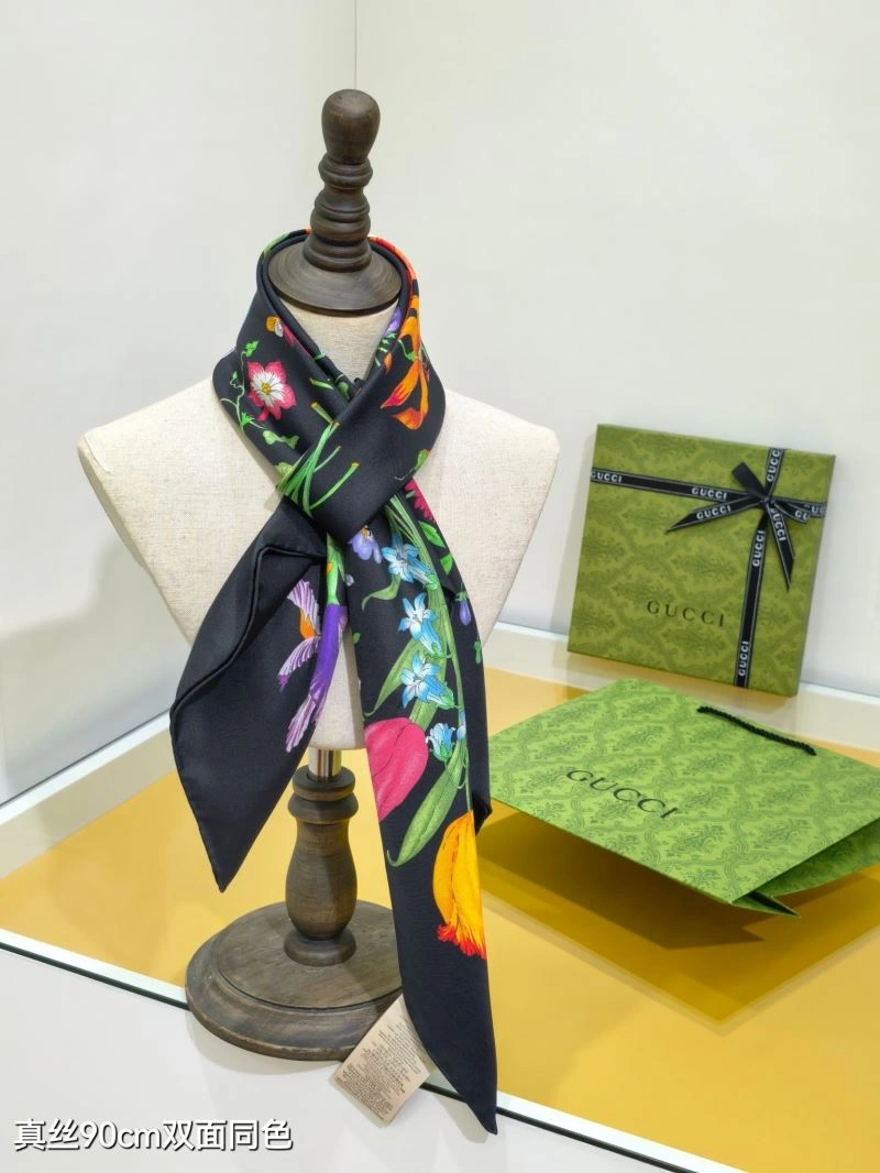 Gucci Scarf WellDesigned 271801