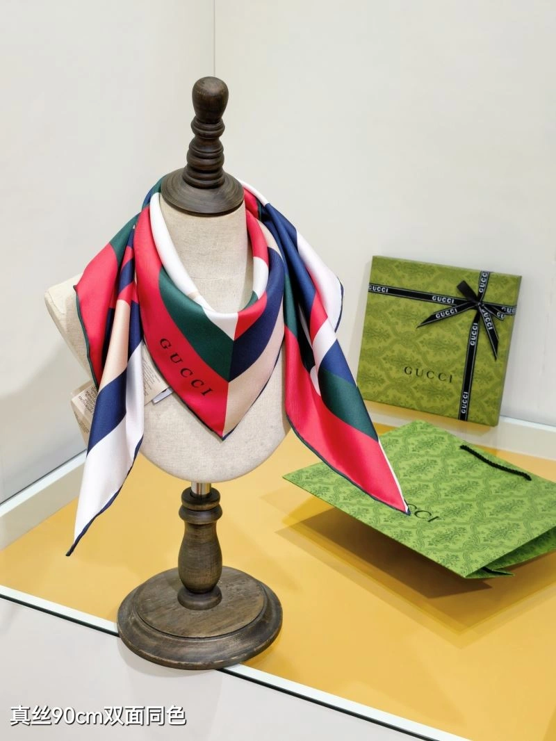 Gucci Scarf Fashionable 271790