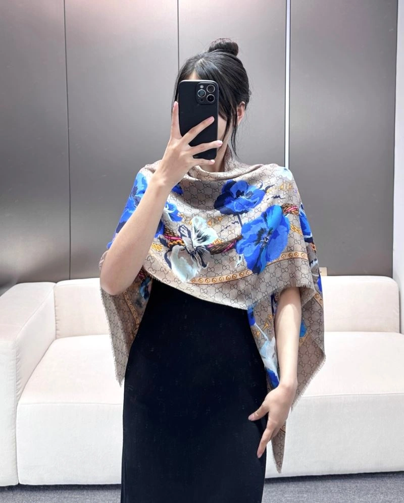 Comfortable Gucci Scarf 271799