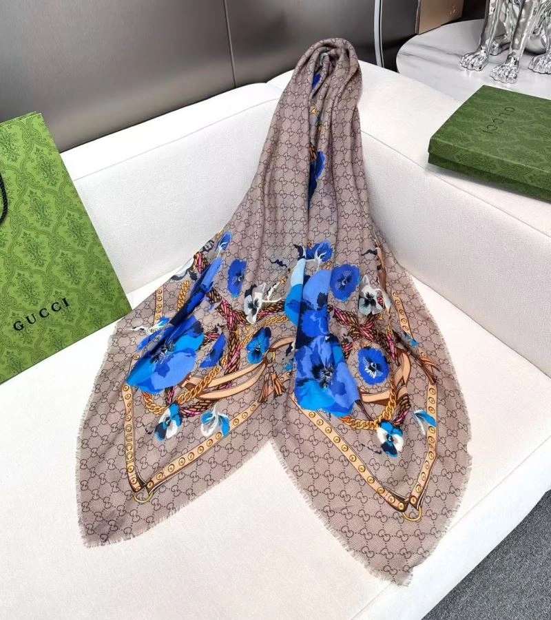Comfortable Gucci Scarf 271799