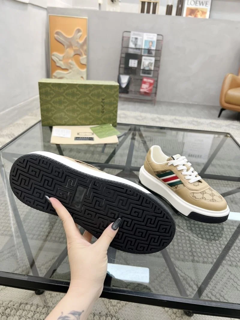 Comfortable Gucci Screener Shoes 24025