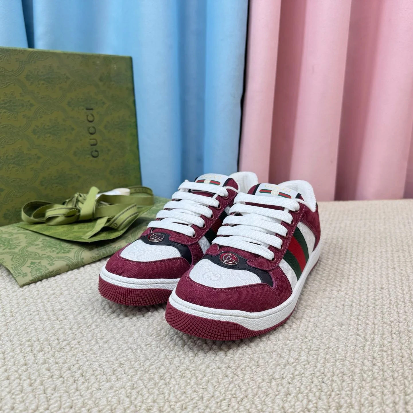 TravelReady Gucci Screener Shoes 24342