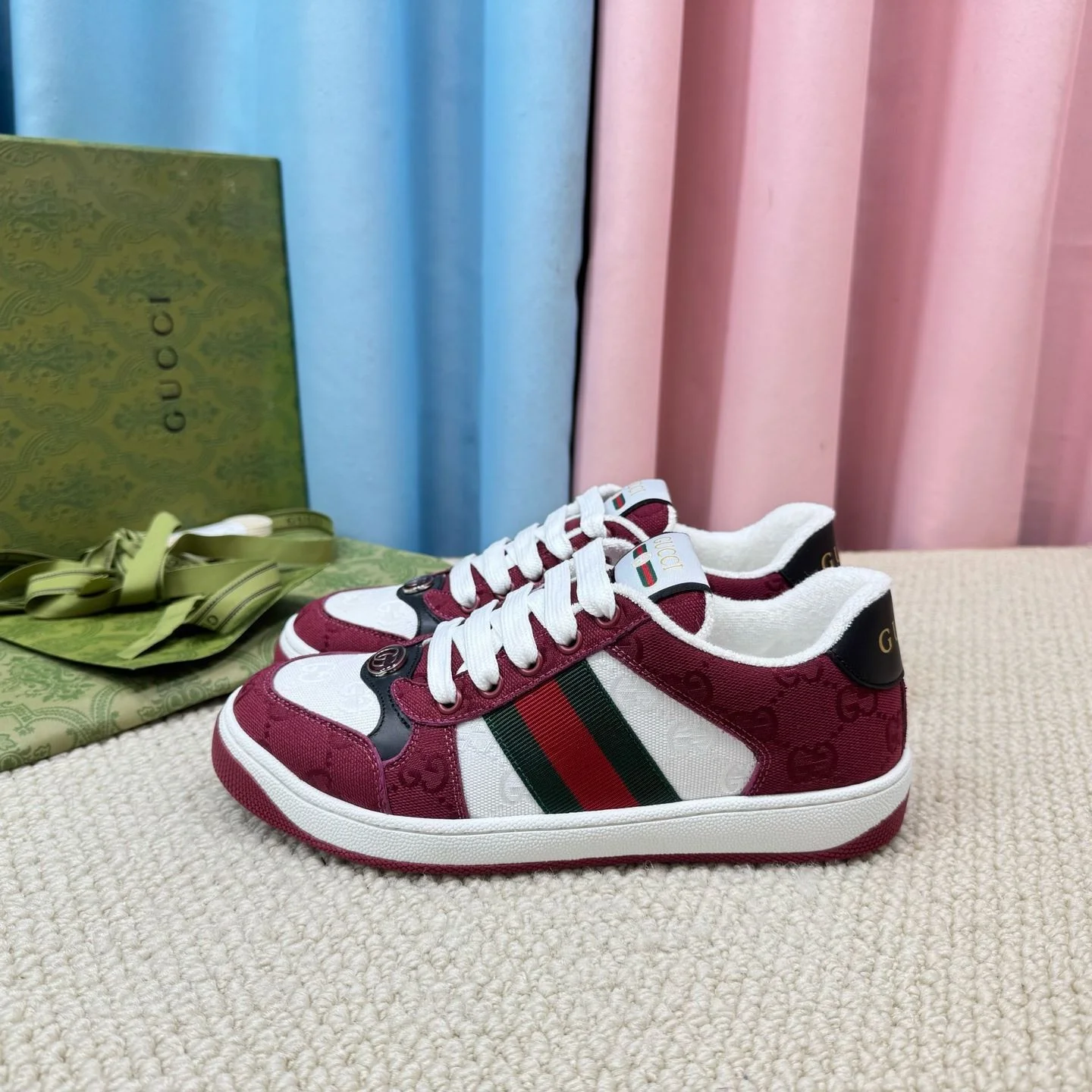 TravelReady Gucci Screener Shoes 24342