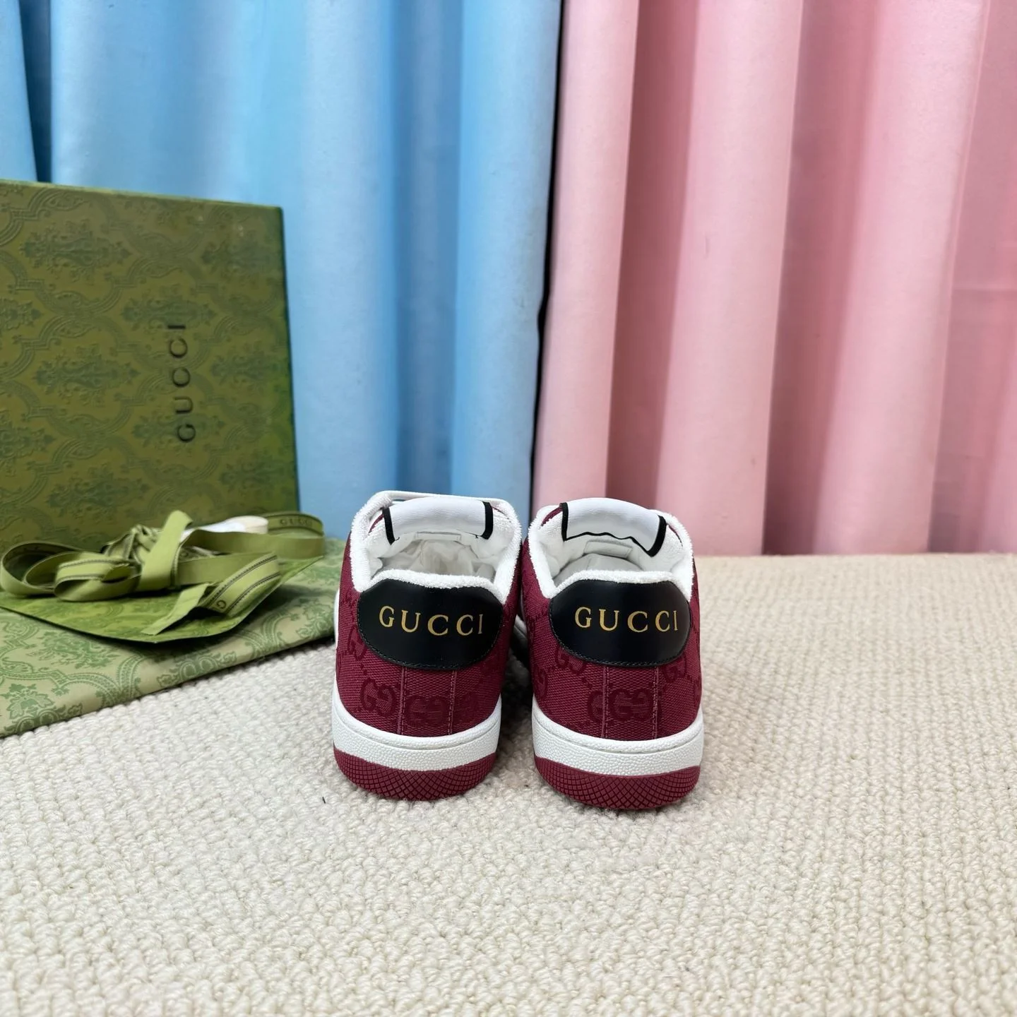 TravelReady Gucci Screener Shoes 24342