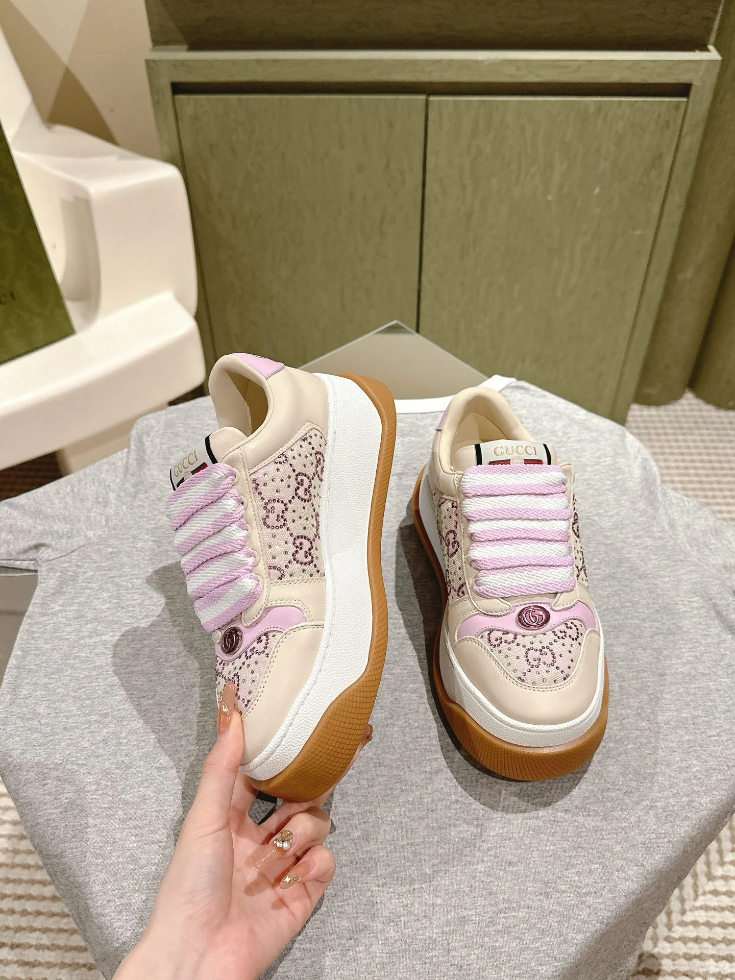 Gucci Screener Shoes Soft 24332