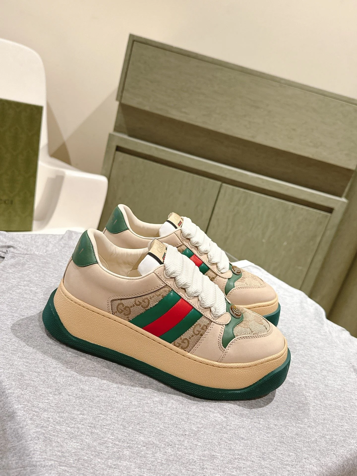 Gucci Screener Shoes WrinkleFree 24338