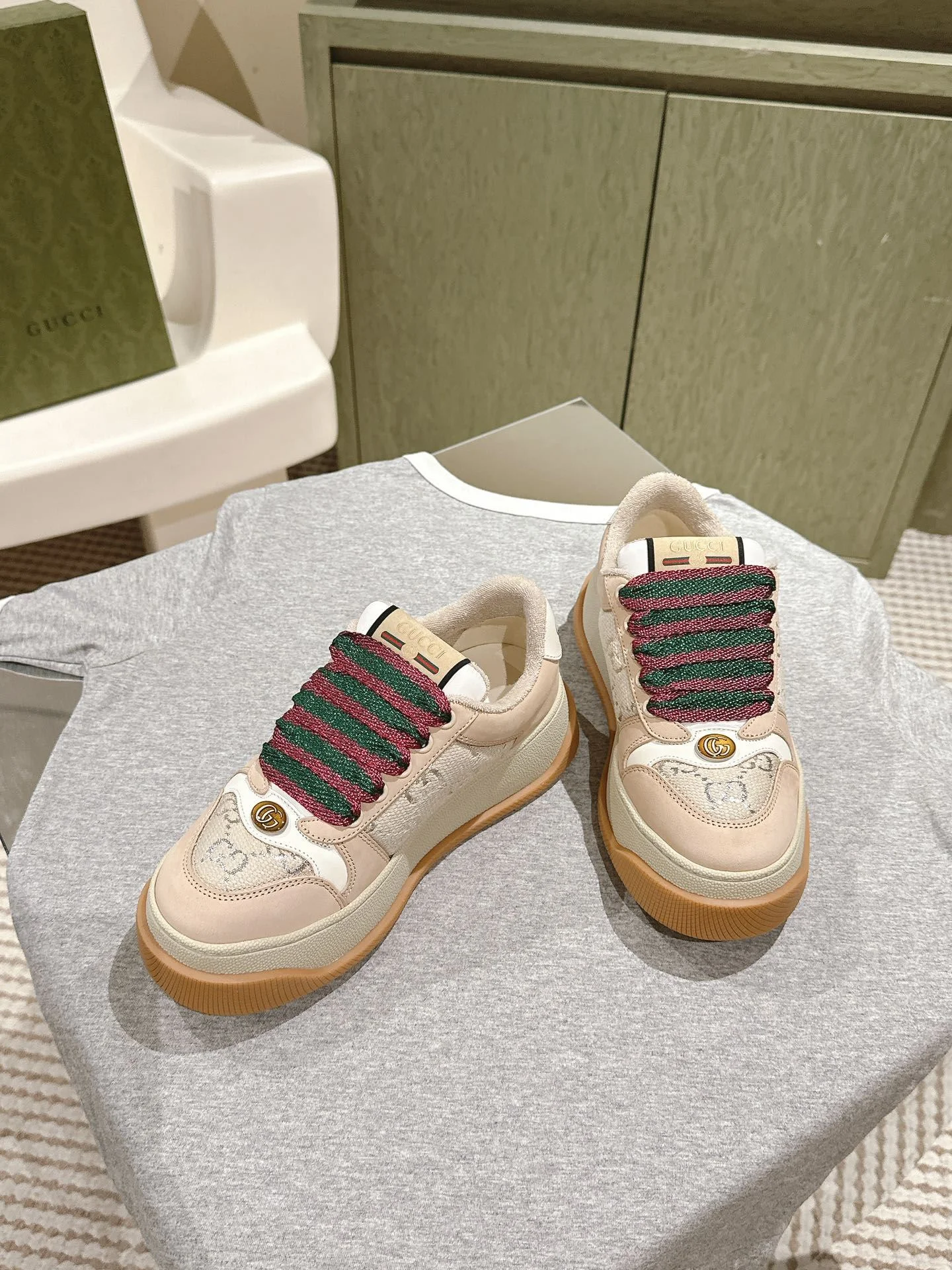 Supportive Gucci Screener Shoes 24330