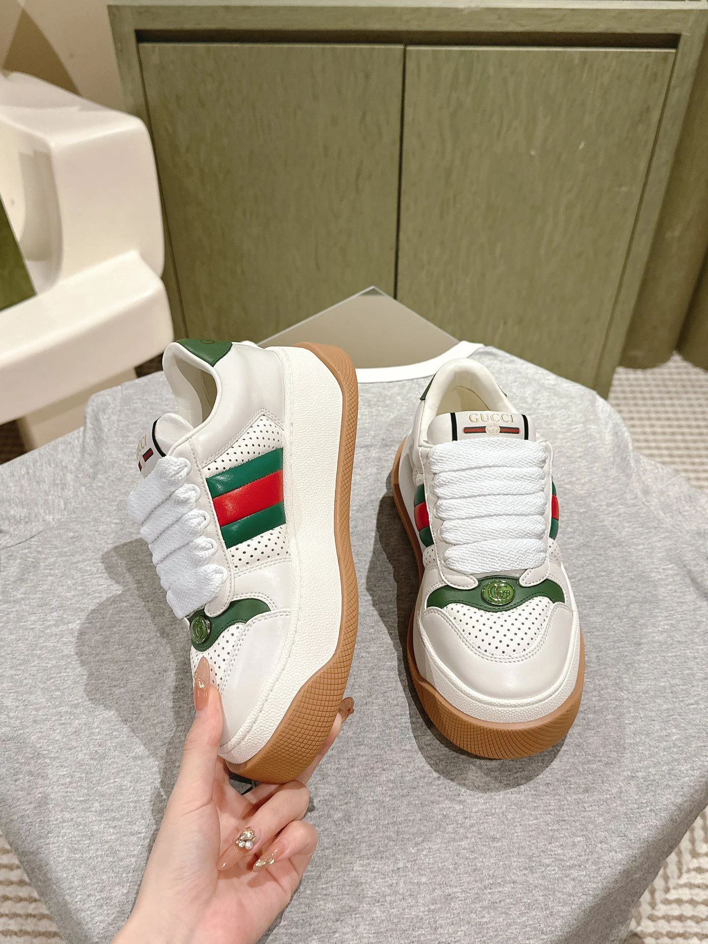 Effortless Gucci Screener Shoes 24331