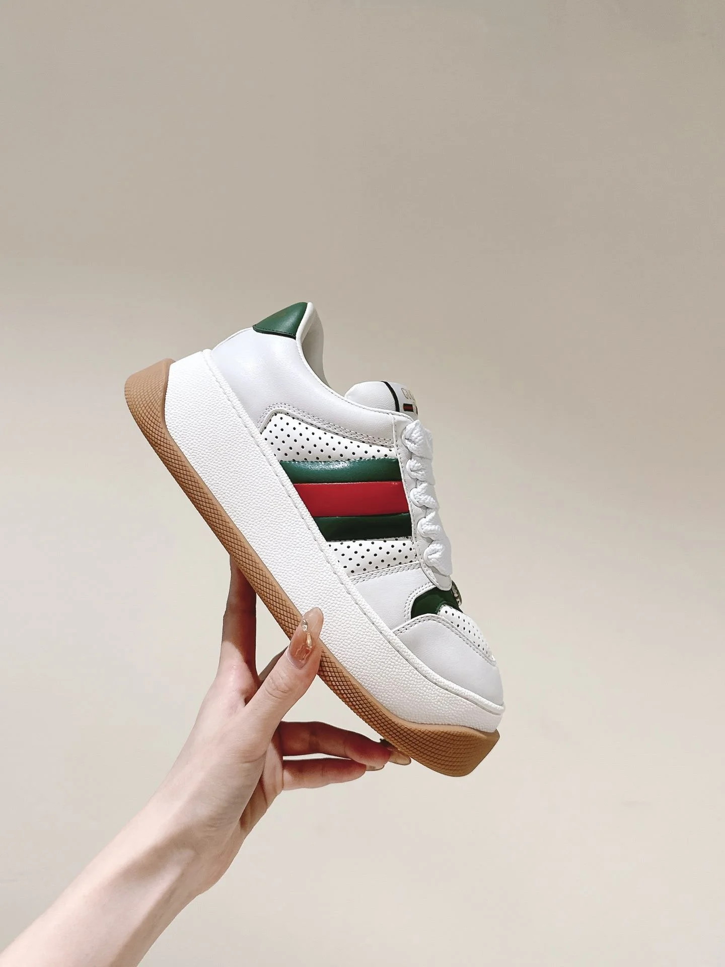 Effortless Gucci Screener Shoes 24331