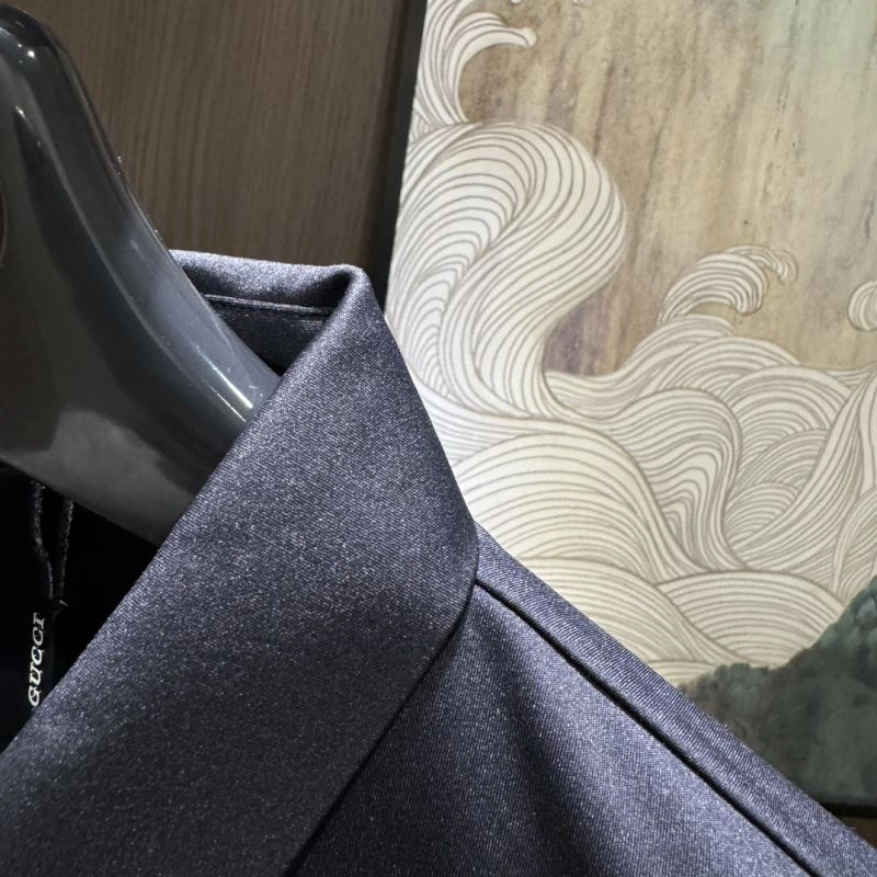 Effortless Gucci Shirts 128002