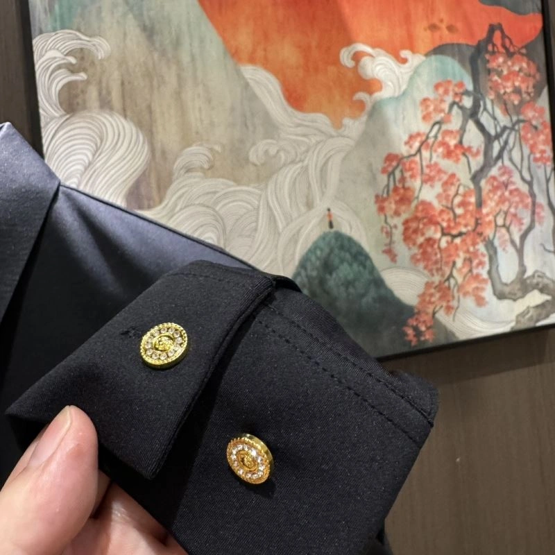 Effortless Gucci Shirts 128002