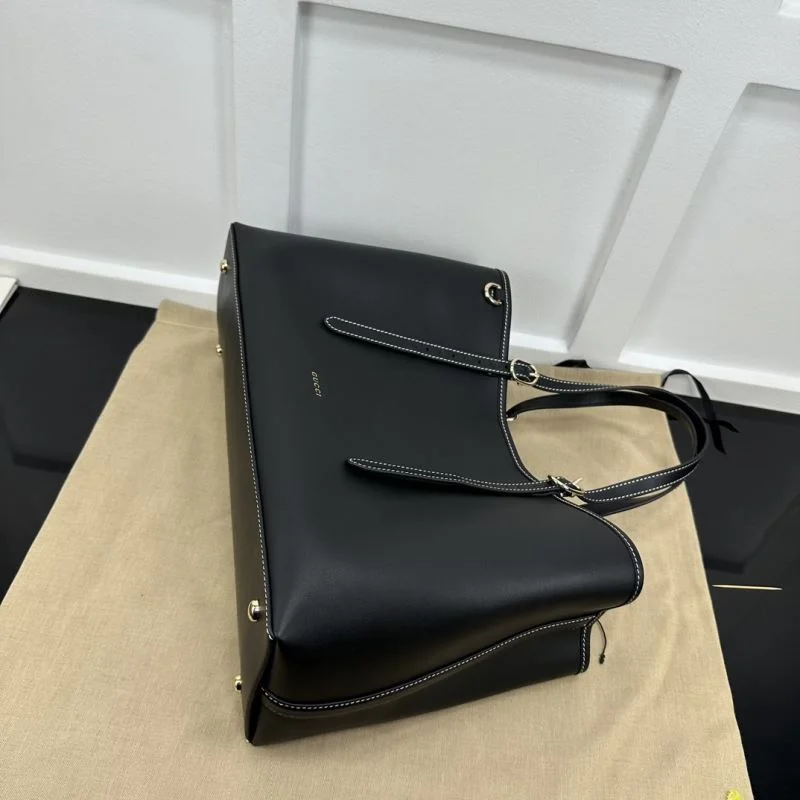 Effortless Gucci Shopping Bags 50340