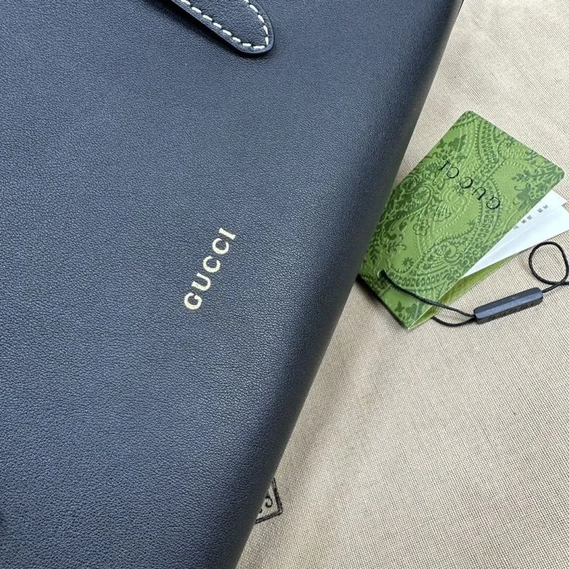 Effortless Gucci Shopping Bags 50340