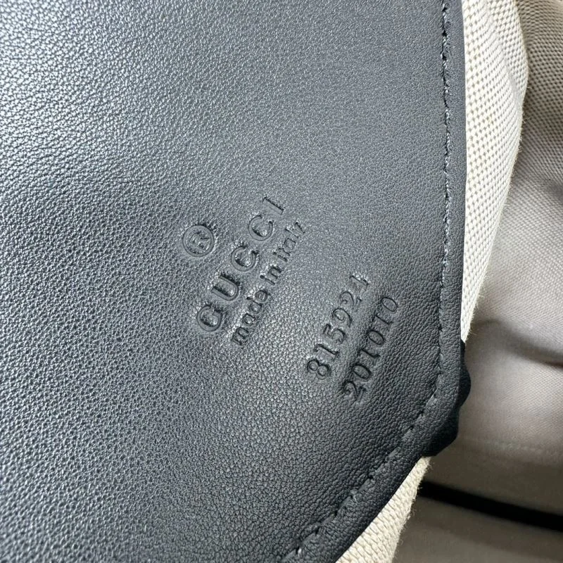 Gucci Shopping Bags Sleek 50291