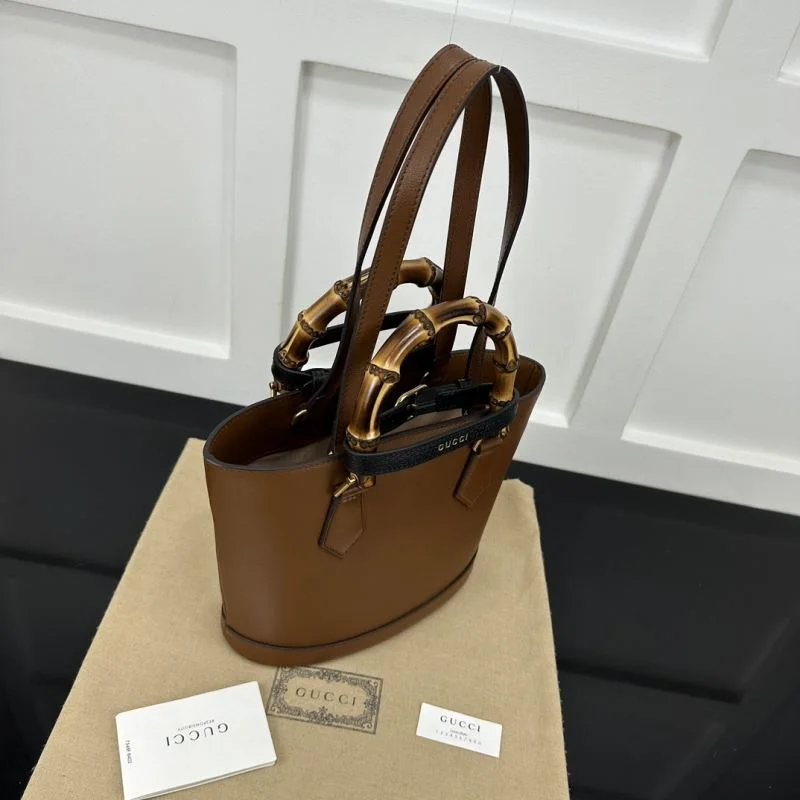 Minimalist Gucci Shopping Bags 50307
