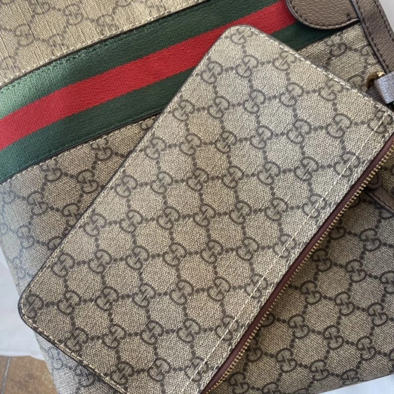 Seasonal Gucci Shopping Bags 80764