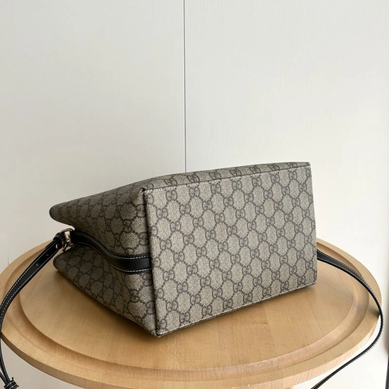 Gucci Shopping Bags WellDesigned 80769