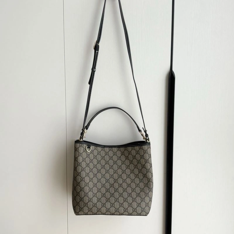 Gucci Shopping Bags WellDesigned 80769