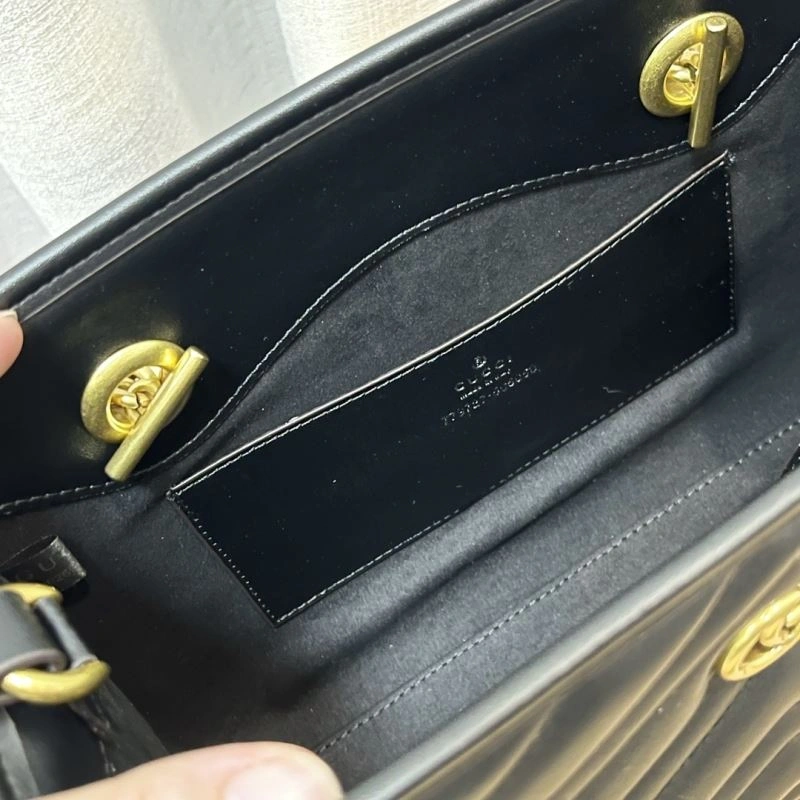 ModernLook Gucci Shopping Bags 80757
