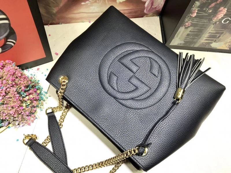 Vibrant Gucci Shopping Bags 80750