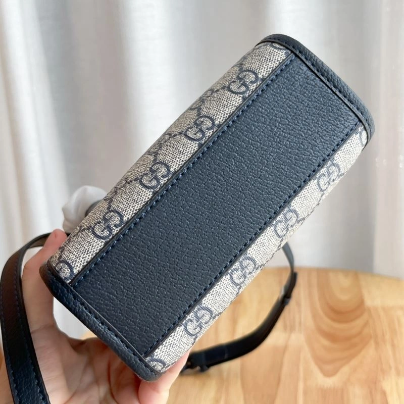 Sophisticated Gucci Shopping Bags 80736
