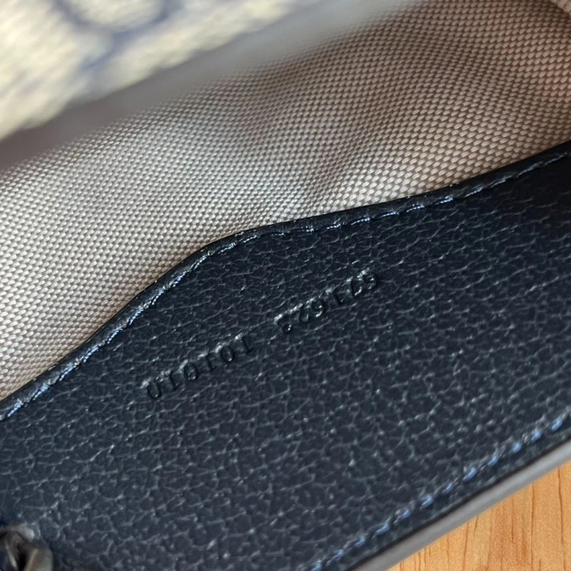 Sophisticated Gucci Shopping Bags 80736