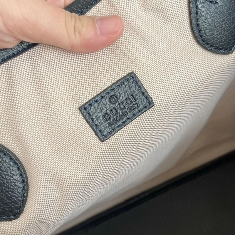 Gucci Shopping Bags UrbanChic 80710