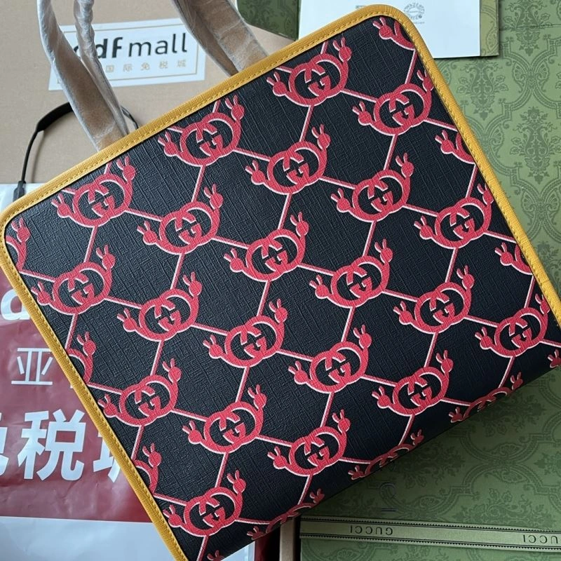 Fashionable Gucci Shopping Bags 74445