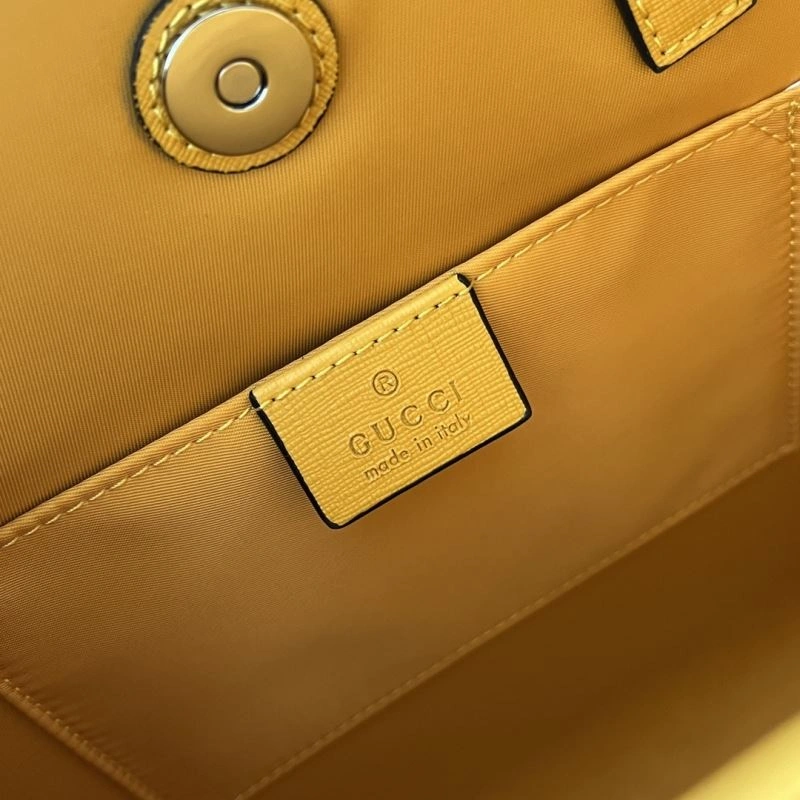 Fashionable Gucci Shopping Bags 74445