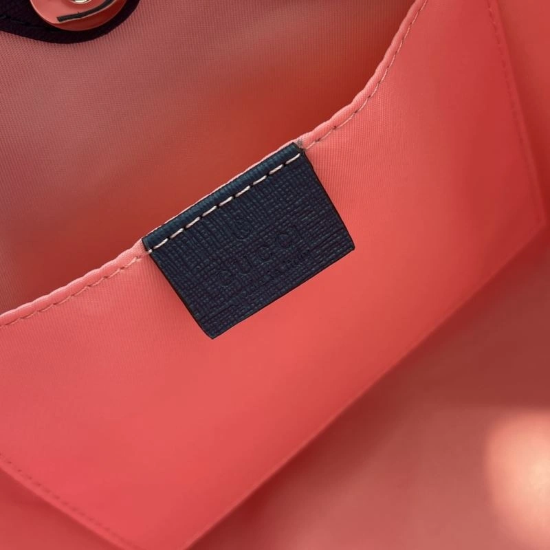 EyeCatching Gucci Shopping Bags 74477