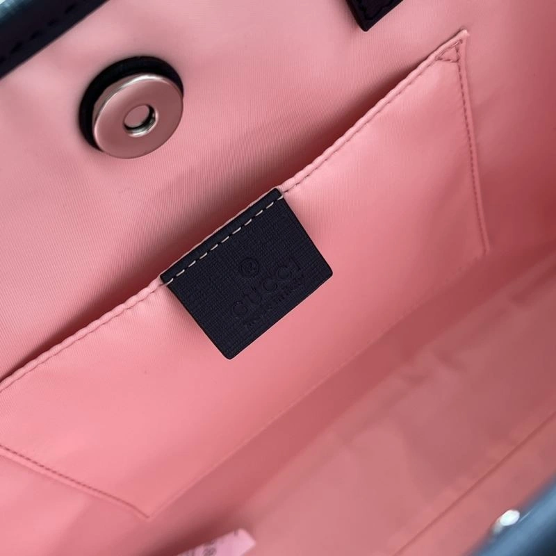Seasonal Gucci Shopping Bags 74436