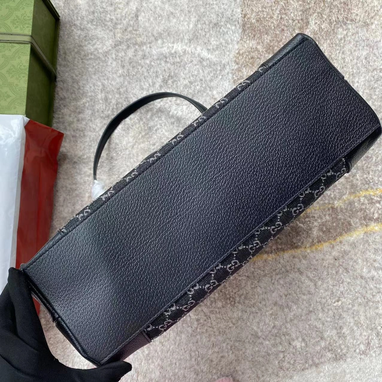 Breathable Gucci Shopping Bags 72272