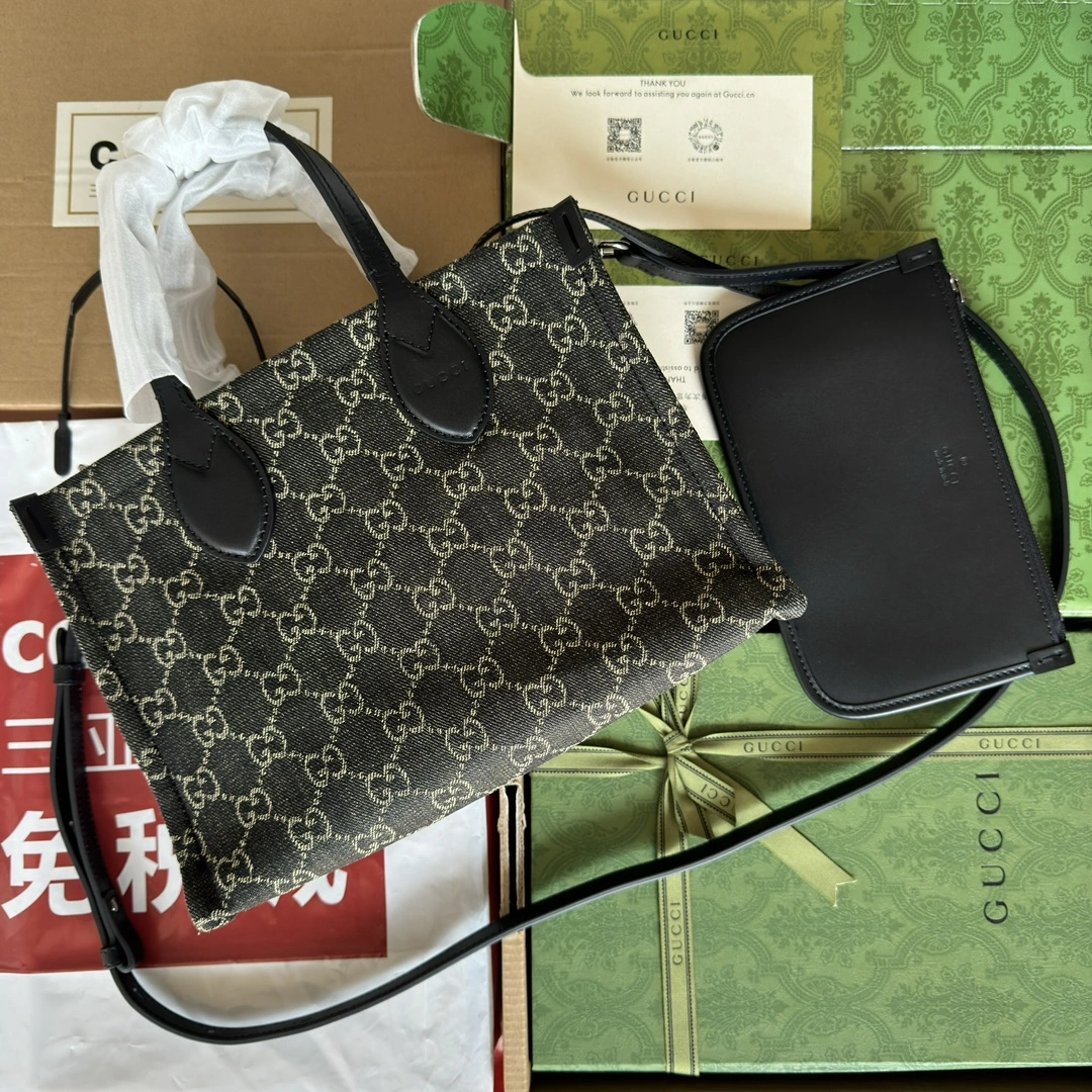 Flexible Gucci Shopping Bags 72312