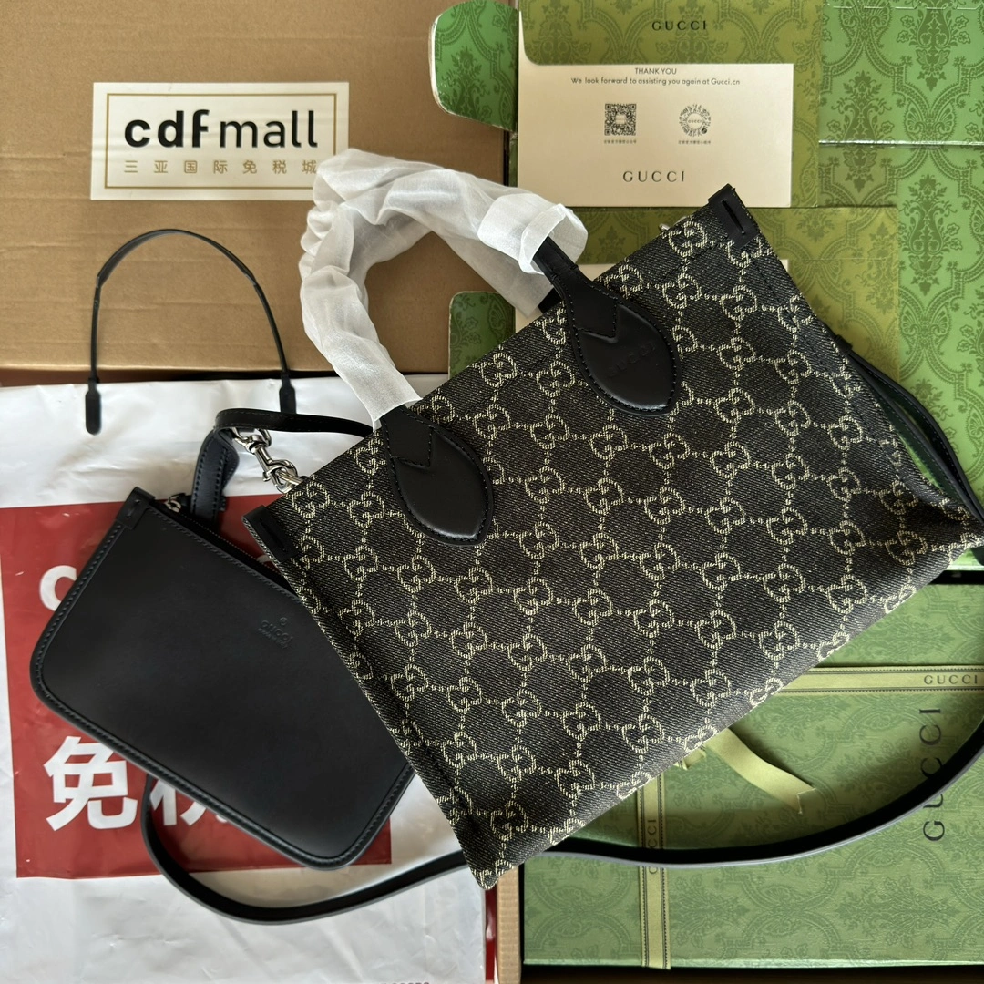 Flexible Gucci Shopping Bags 72312