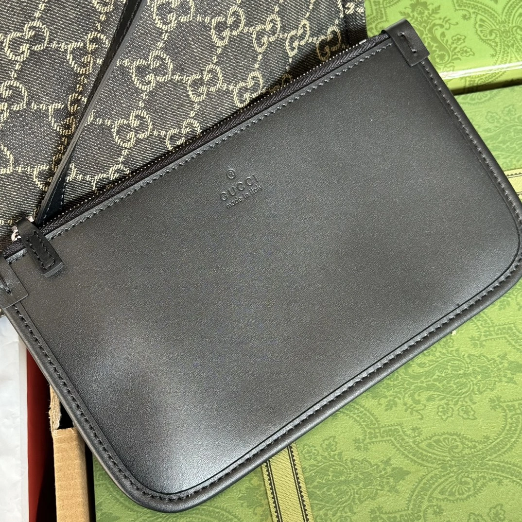 Flexible Gucci Shopping Bags 72312