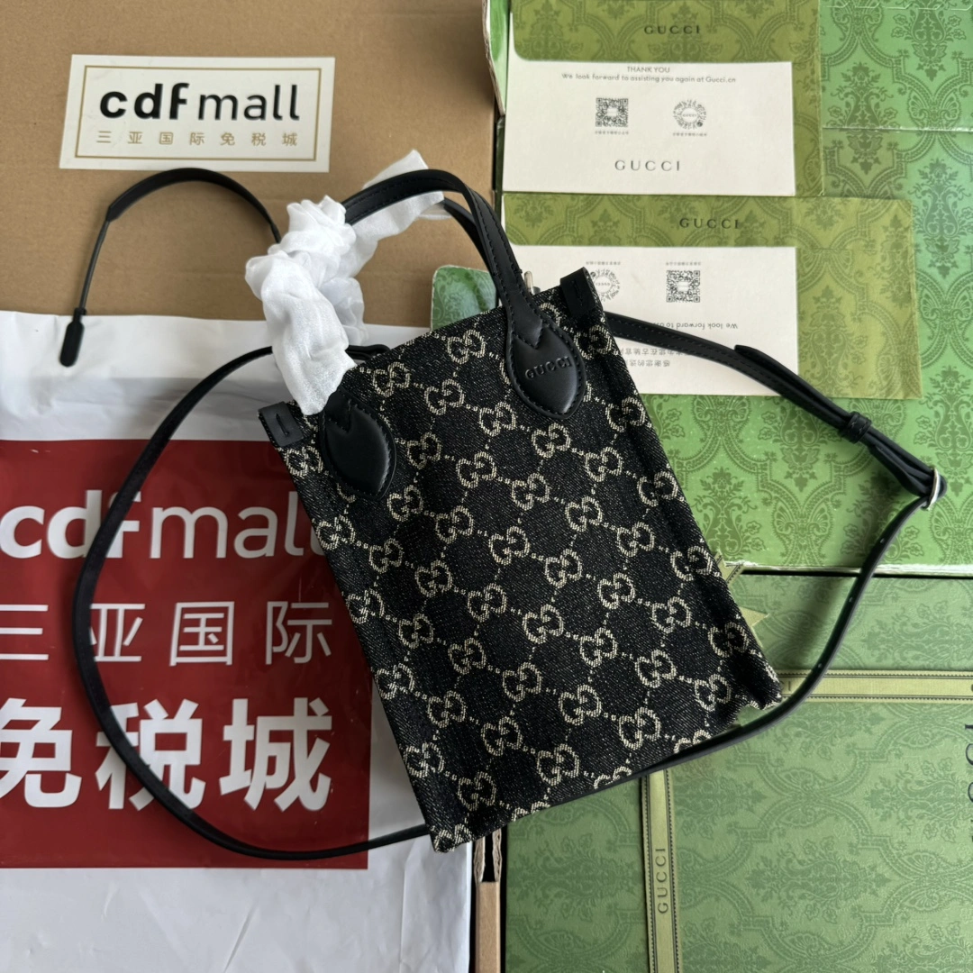 Gucci Shopping Bags Resilient 72271