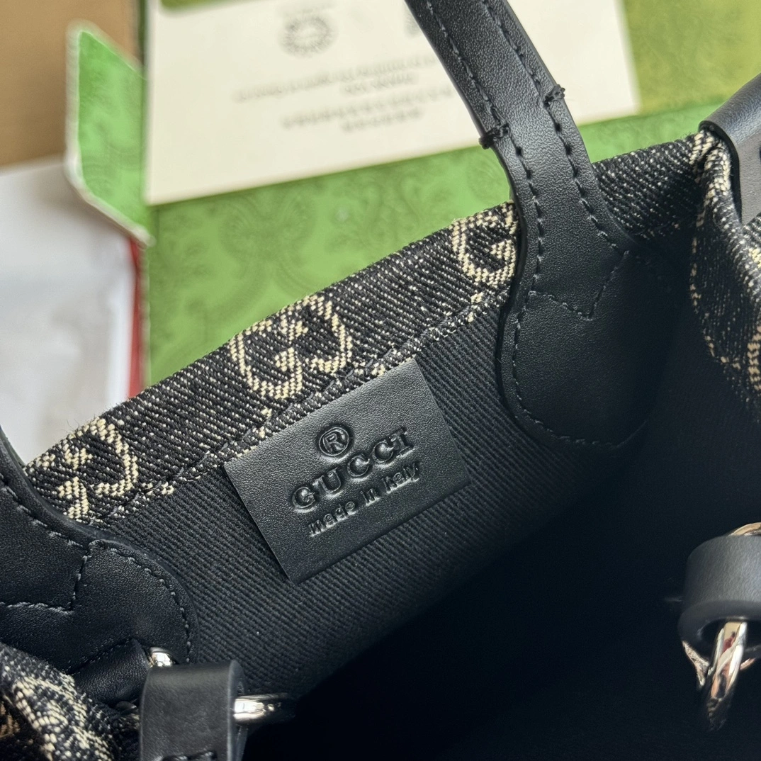 Gucci Shopping Bags Resilient 72271