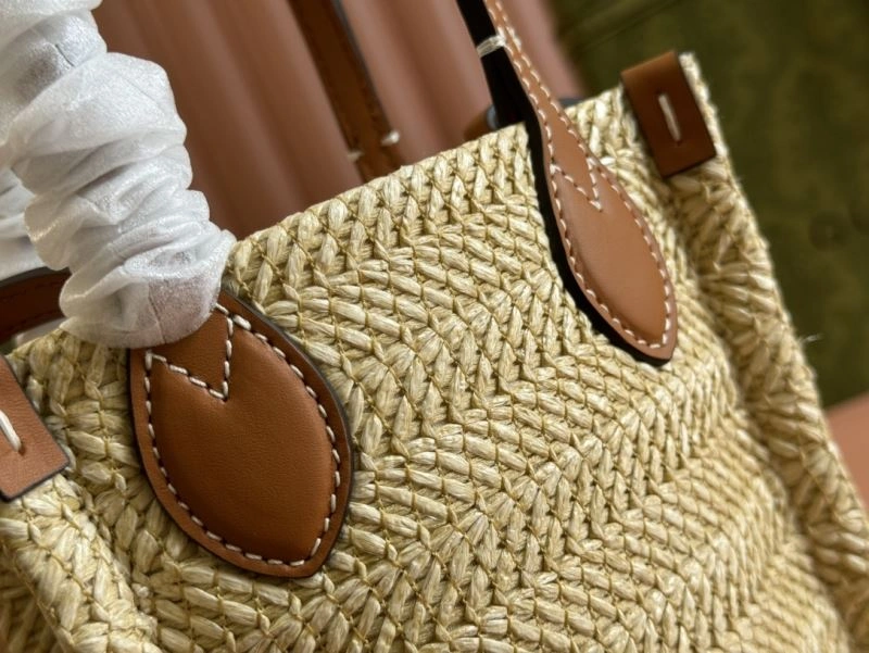 Sophisticated Gucci Shopping Bags 67400