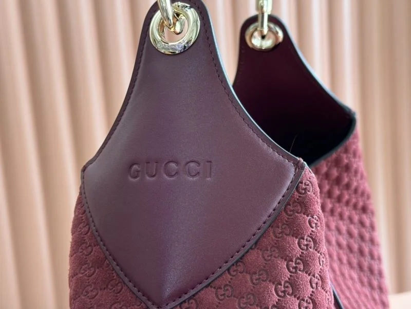 Gucci Shopping Bags Functional 49648