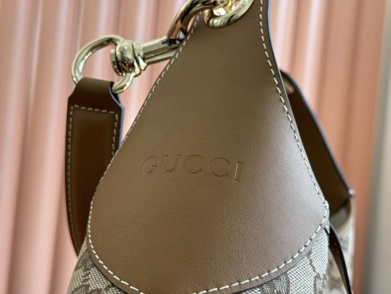 Gucci Shopping Bags Snug 49646