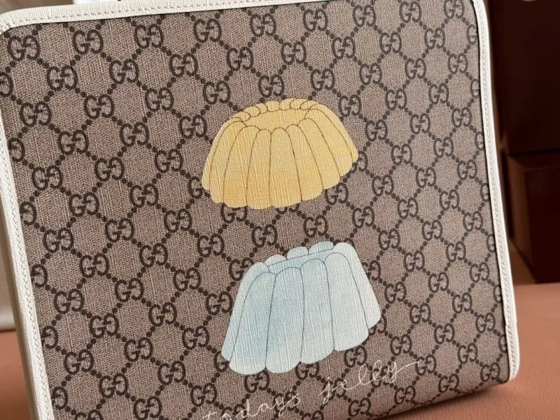 Unique Gucci Shopping Bags 49640