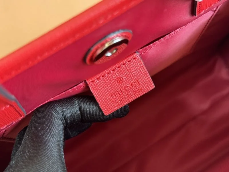 Gucci Shopping Bags Bold 49637