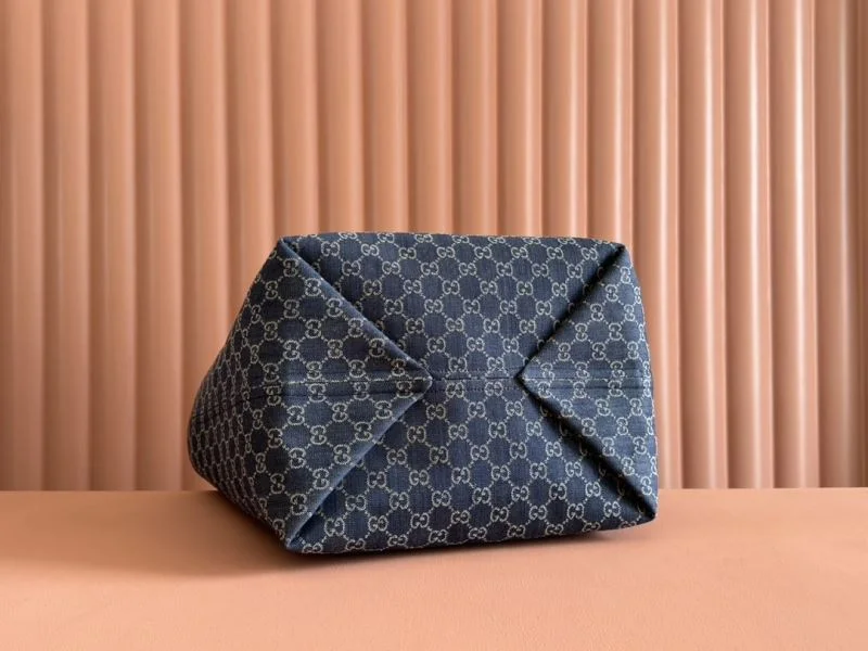 Gucci Shopping Bags Minimalist 49621